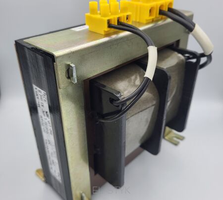 Napięcie zasilania 230V