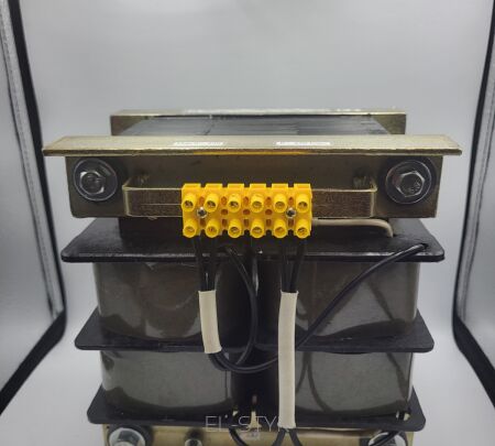 Napięcie zasilania 230V