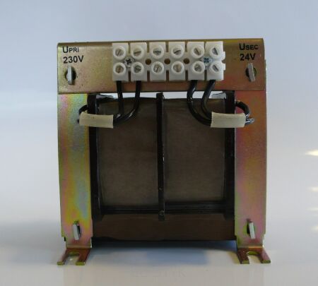 Napięcie zasilania 230V