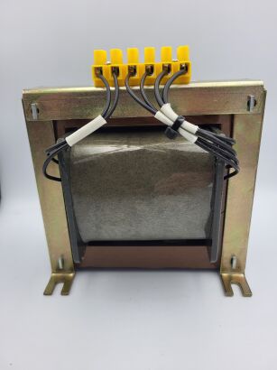 Transformator oddzielający TMa 400VA 380V // 230V - 0,43A (100VA) / 110V - 0,9A (100VA) / 28V - 3,57A (100VA) / 24V - 4,16A (100VA)